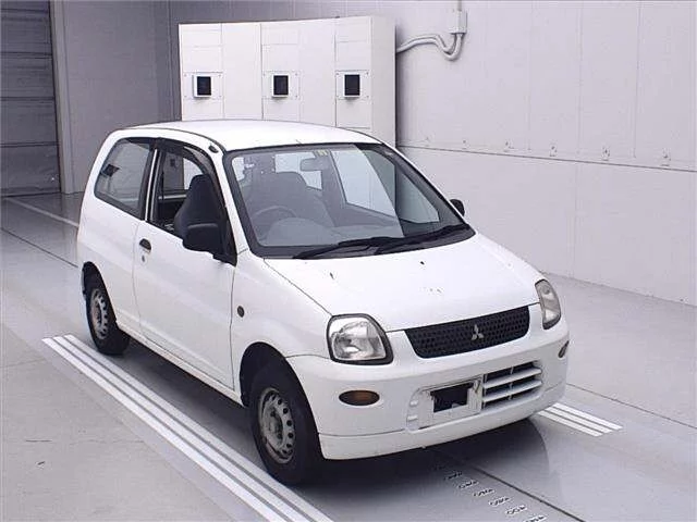 Mitsubishi i