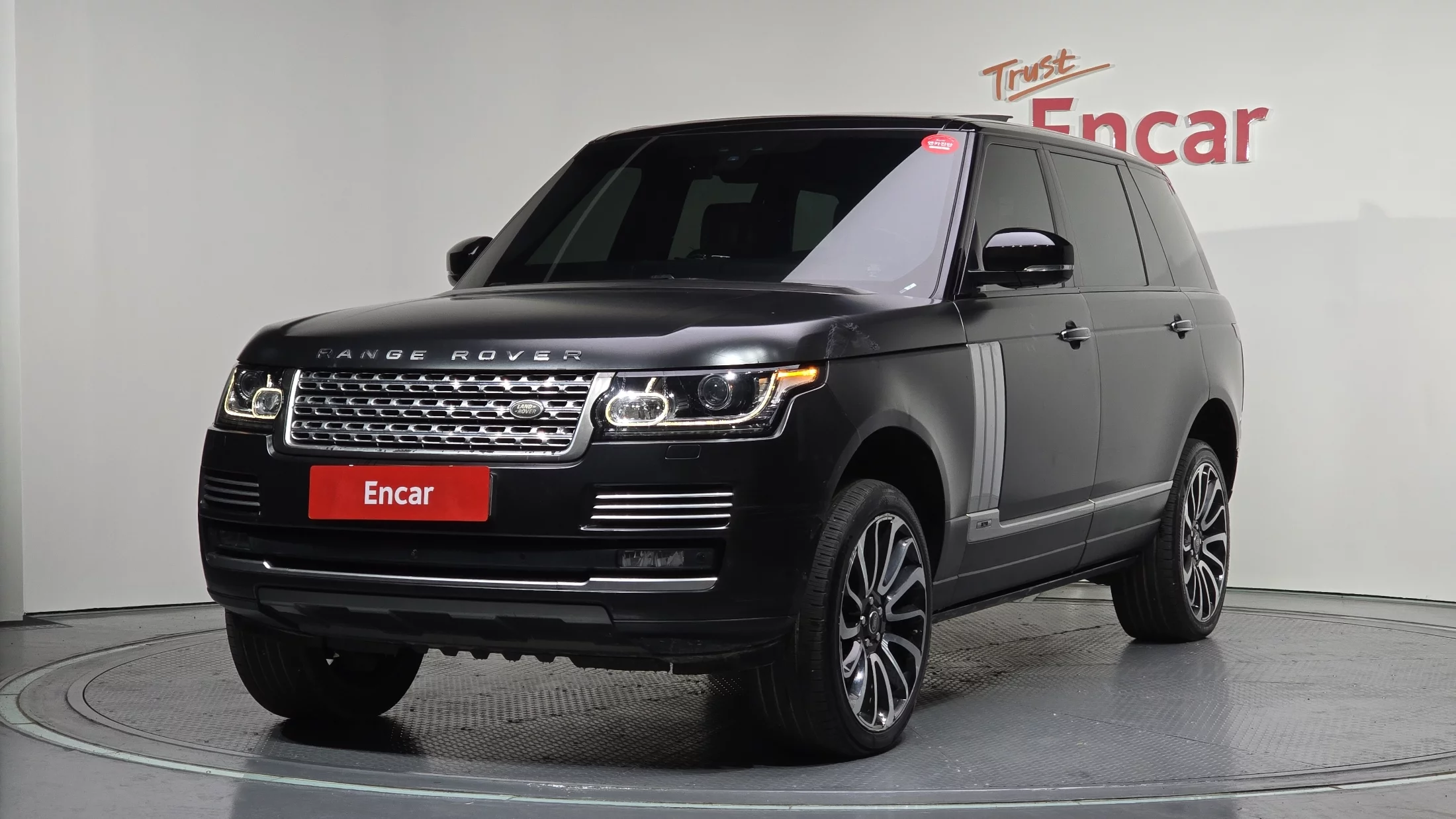 Land Rover Range Rover 4.4 Sdv8 Ab Lwb Diesel 4.4 SDV8 AB LWB DIESEL 2017