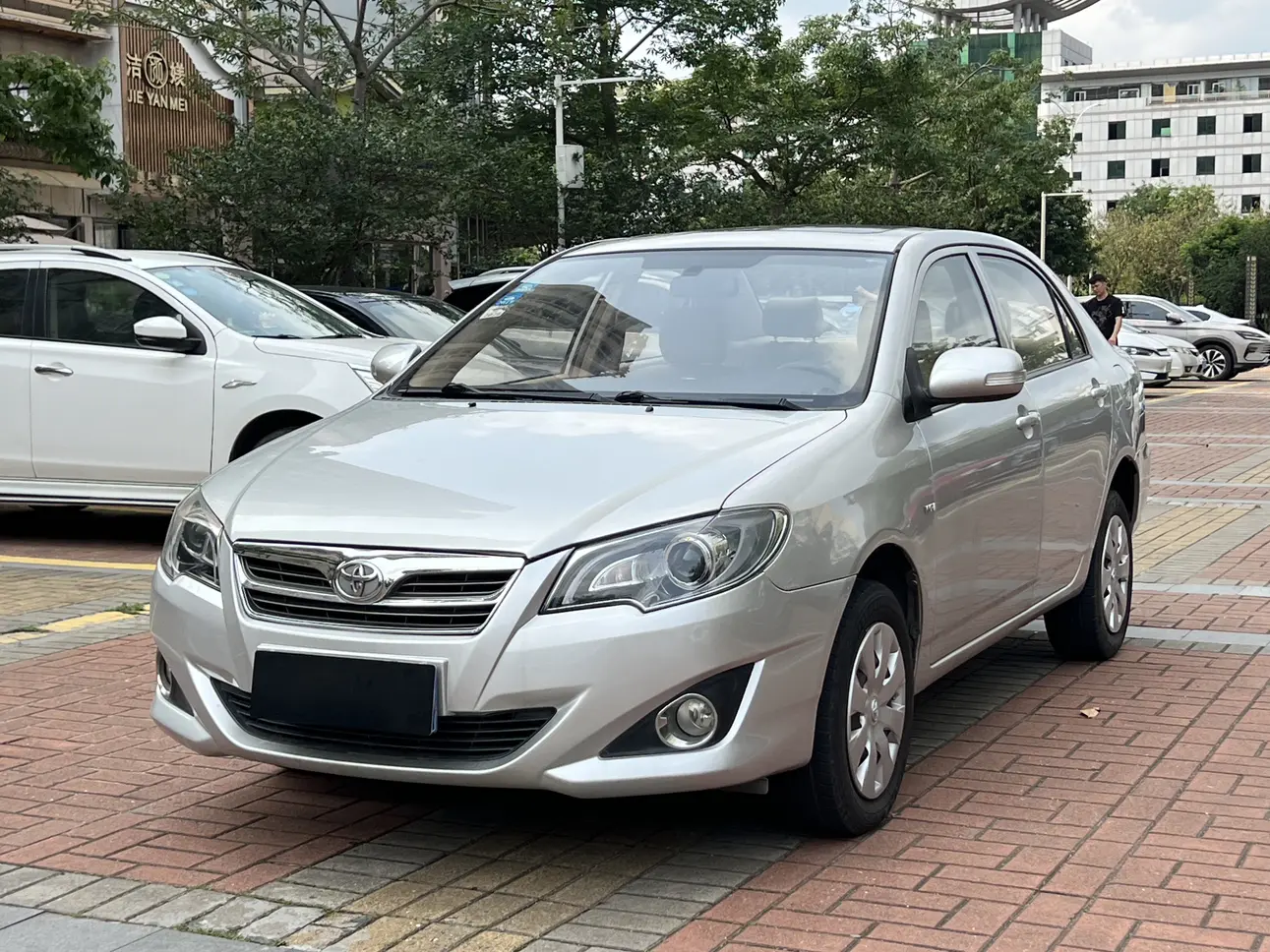 Toyota Corolla XI (E160, E170, E180)
