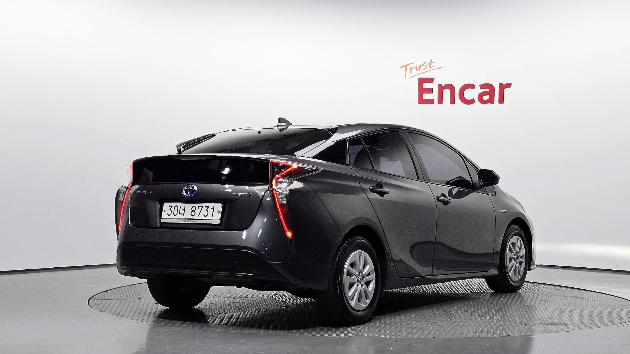 Toyota Prius IV (XW50)