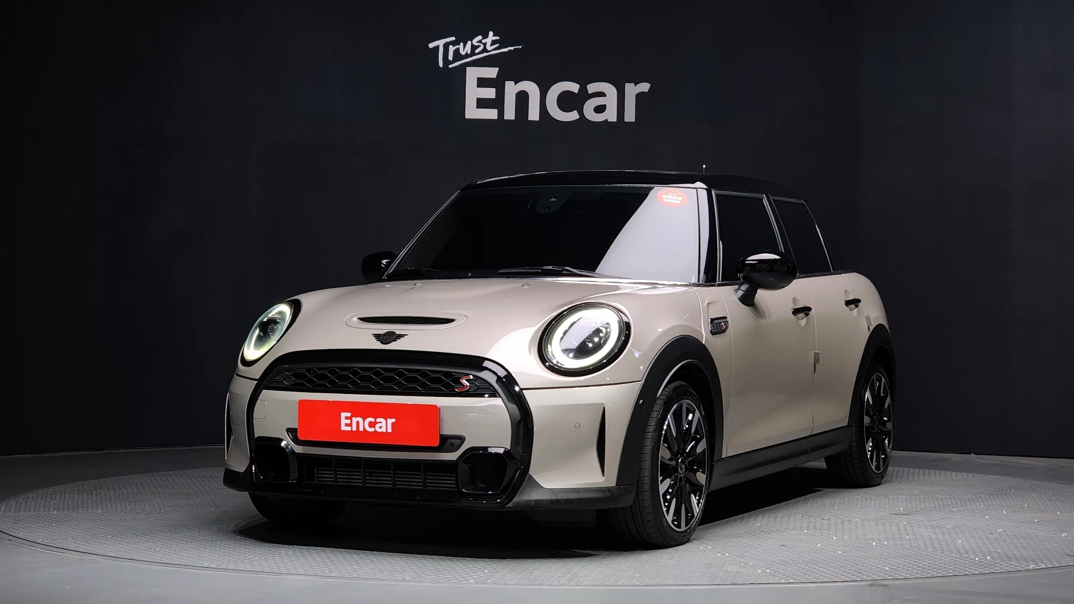 Mini Hatch III (F55/F56) Рестайлинг 2