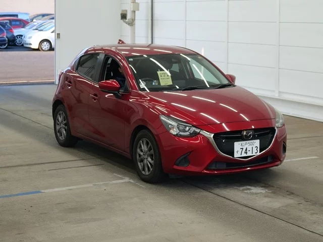 Mazda Demio Лот № 2019