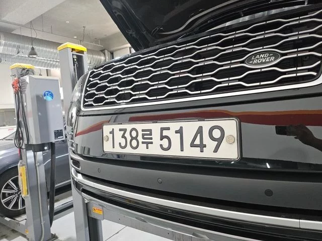 Land Rover Range Rover IV Рестайлинг