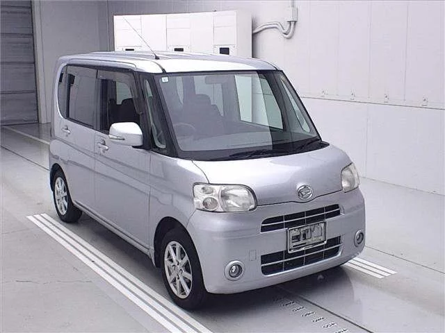 Daihatsu Tanto Лот № 70382 2011