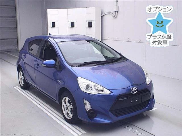 Toyota Aqua Лот № 70330 2015