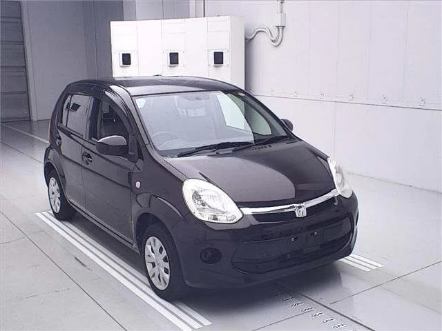 Toyota Passo II (C30)
