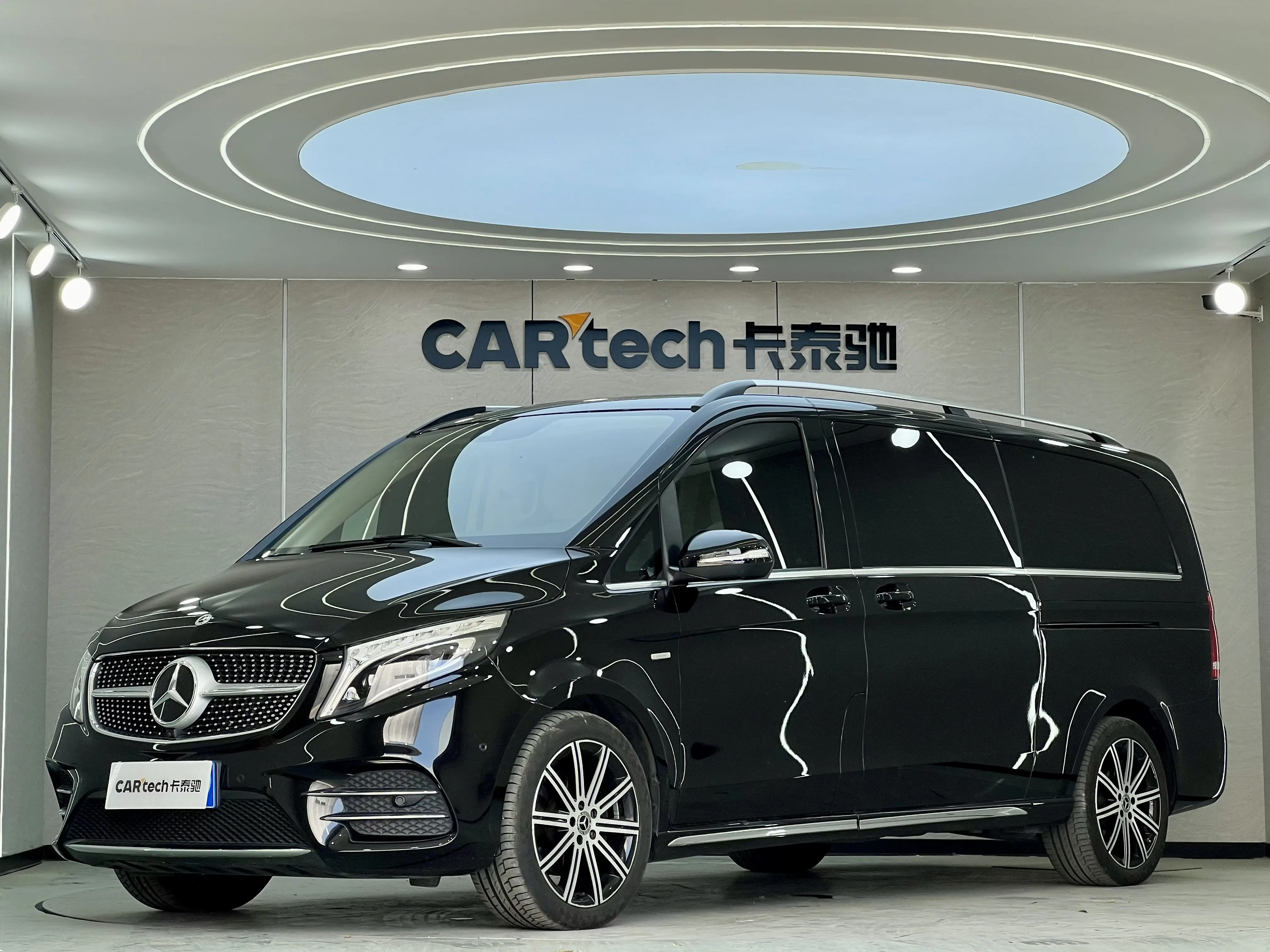 Mercedes-Benz Mercedes Benz V Class №19427494 2023