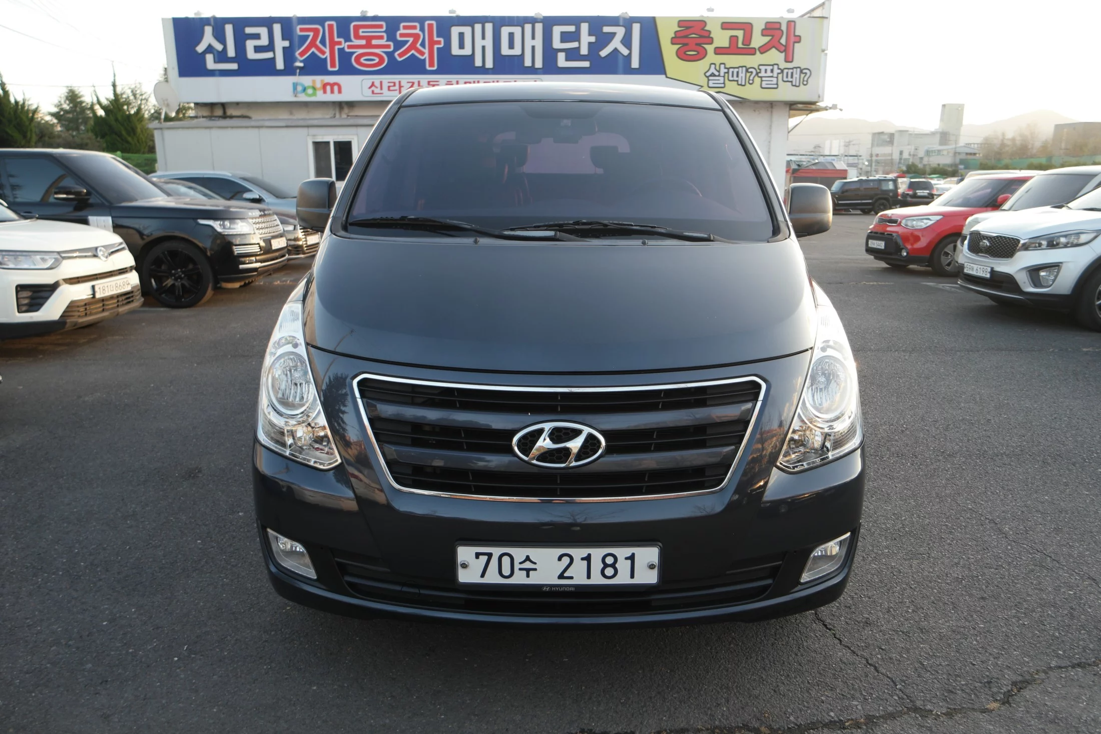 Hyundai Starex
