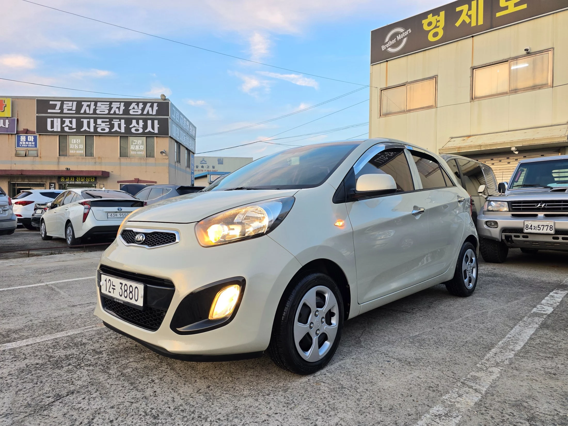 Kia Morning Deluxe Deluxe 2014