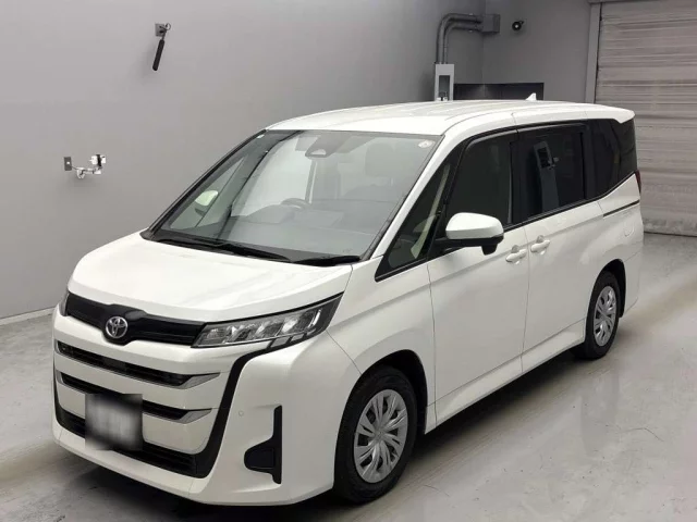 Toyota Noah IV (R90)