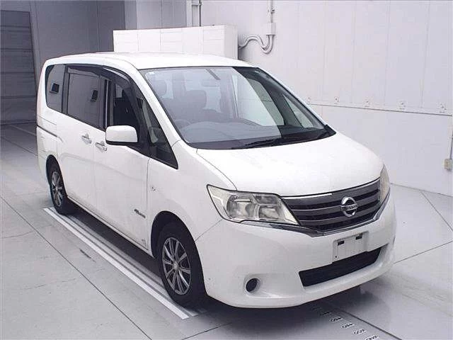 Nissan Serena Лот № 70239 2013