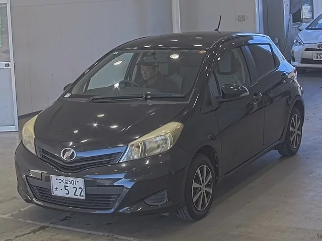 Toyota Vitz Лот № 20411 2012