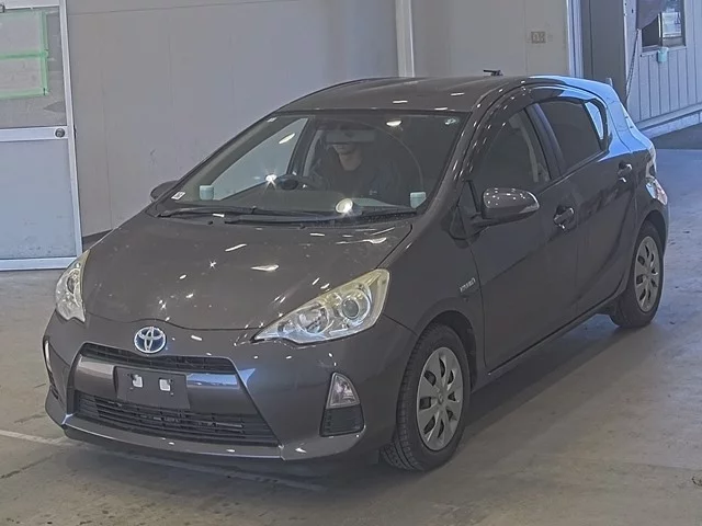 Toyota Aqua Лот № 20394 2013