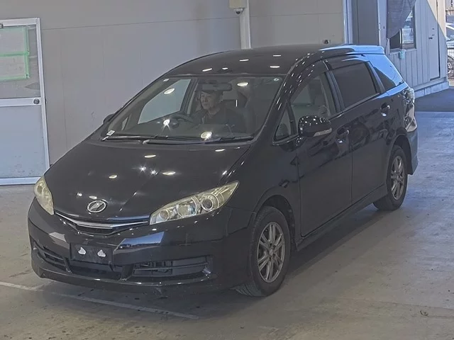 Toyota Wish II Рестайлинг
