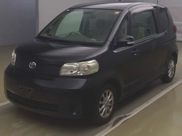 Toyota Porte I