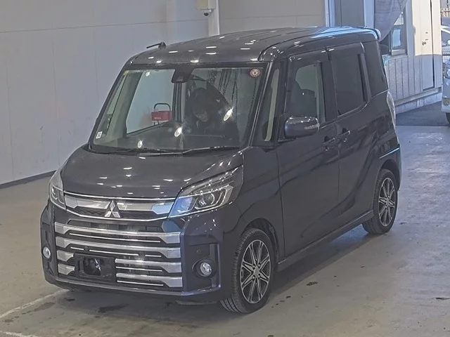 Mitsubishi eK Space I Рестайлинг