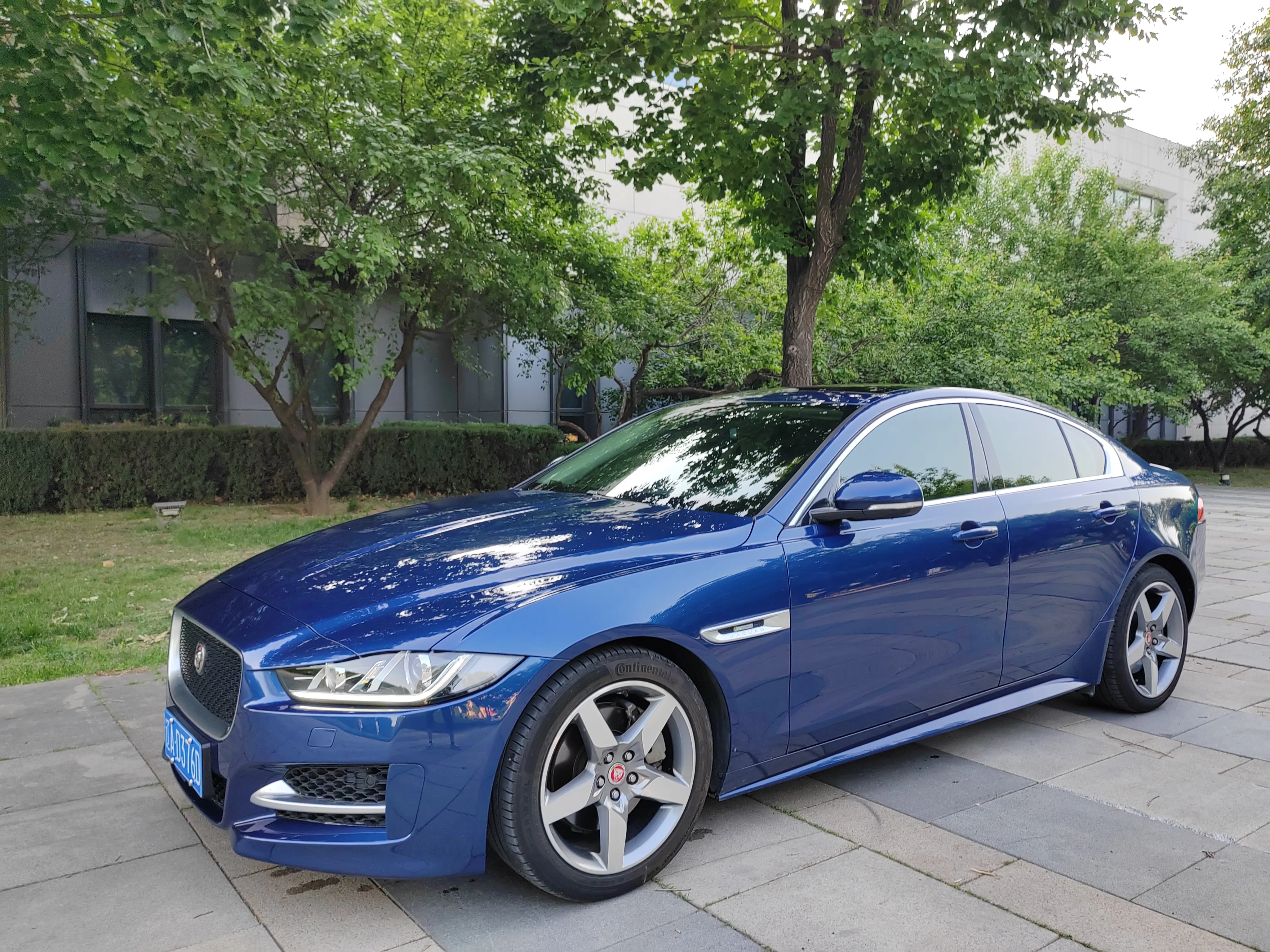 Jaguar XE I