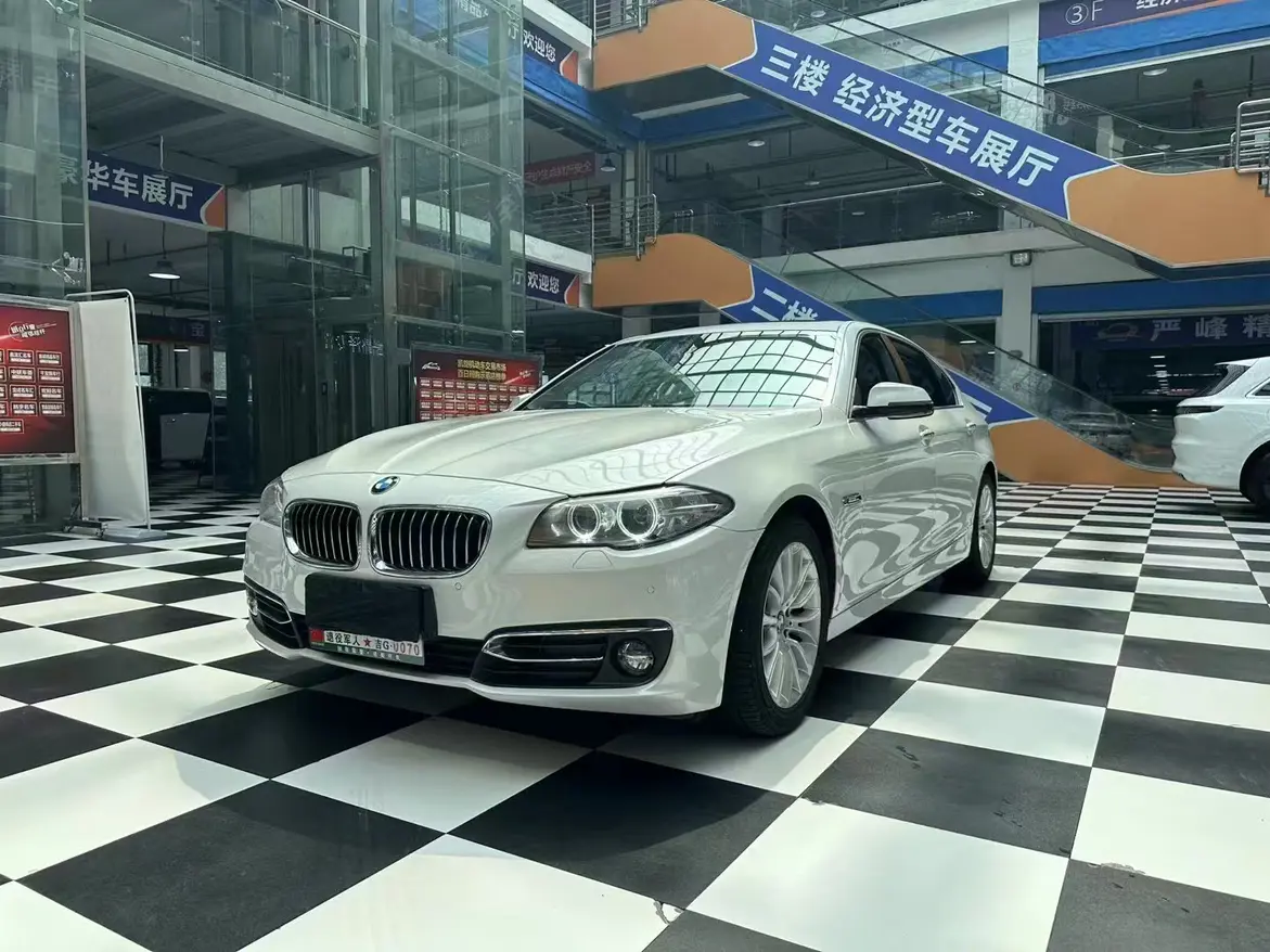 Bmw 5 Series №16622935 2015