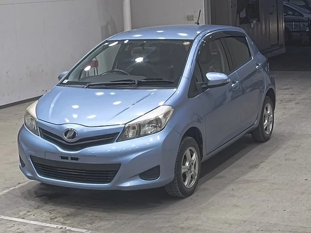 Toyota Vitz Лот № 20289 2011