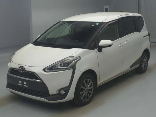 Toyota Sienta Лот № 72105 2017