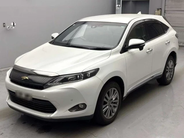 Toyota Harrier III (XU60)