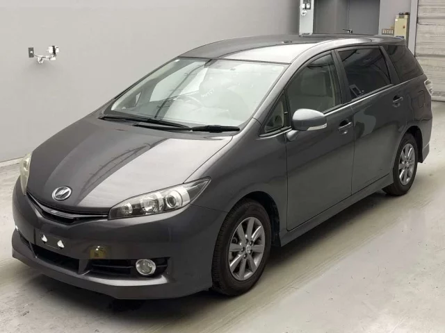 Toyota Wish II Рестайлинг