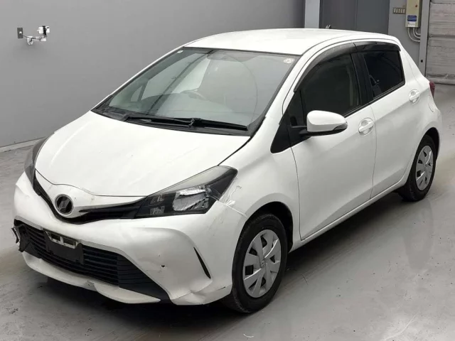 Toyota Vitz Лот № 18172 2016