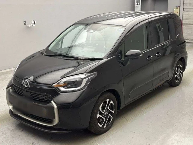 Toyota Sienta II Рестайлинг