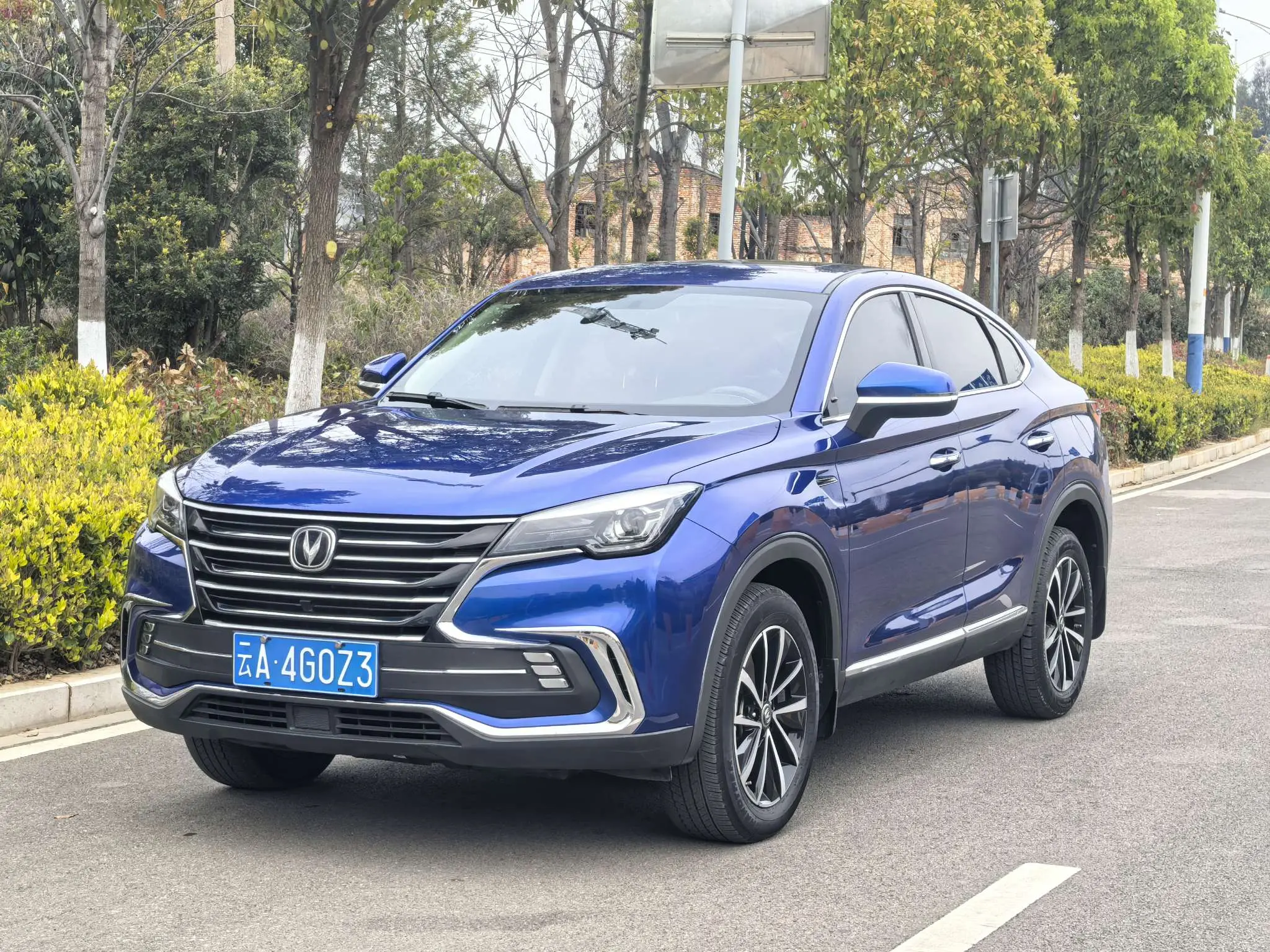Changan CS85