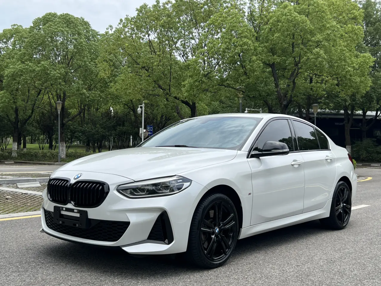 BMW 1 серии III (F40)