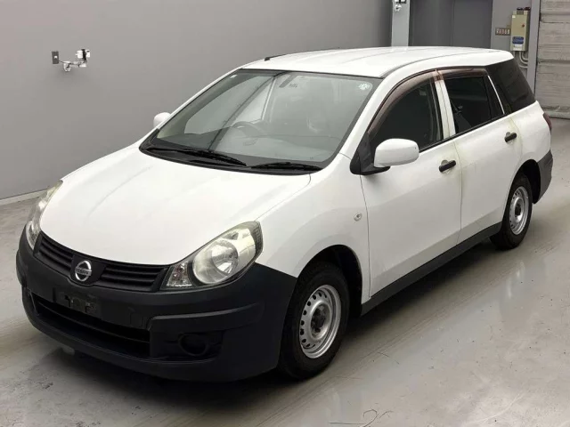 Nissan Ad Лот № 18115 2015