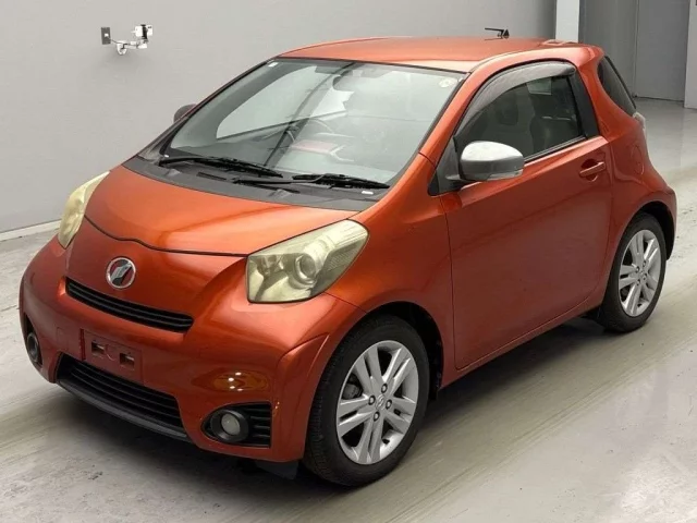 Toyota iQ