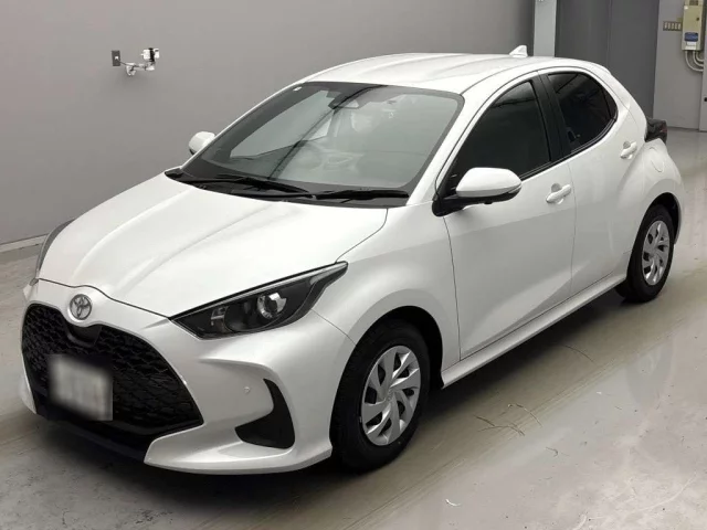 Toyota Yaris Лот № 12013 2024