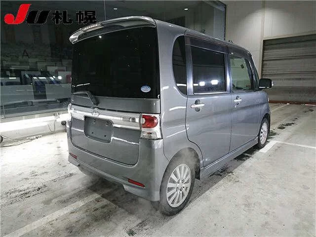 Daihatsu Tanto Лот № 2009