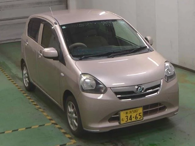 Daihatsu Mira VII