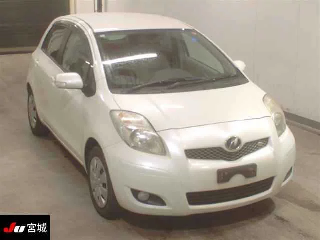 Toyota Vitz Лот № 2008