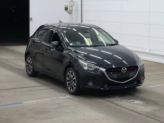 Mazda Demio Лот № 2016