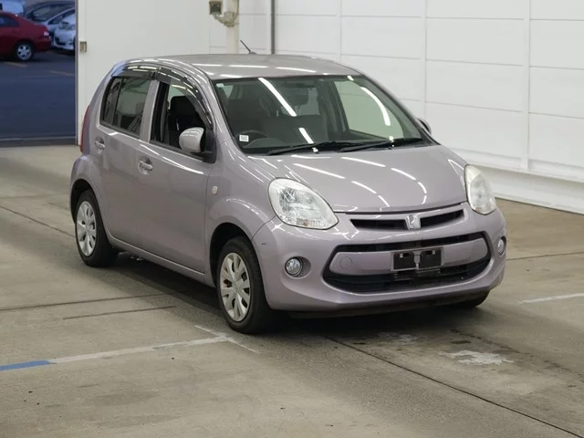 Toyota Passo II (C30)