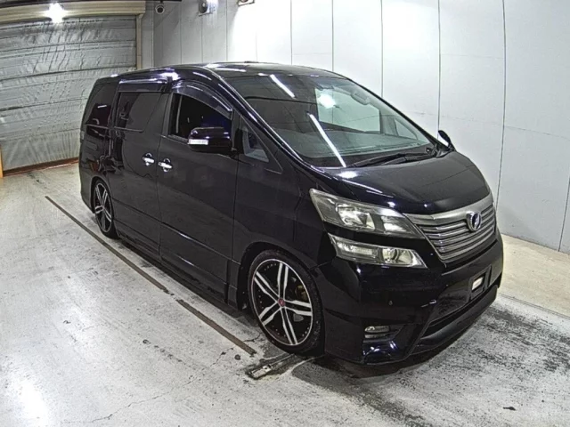Toyota Vellfire Лот № 2010