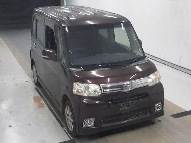 Daihatsu Tanto Лот № 2012