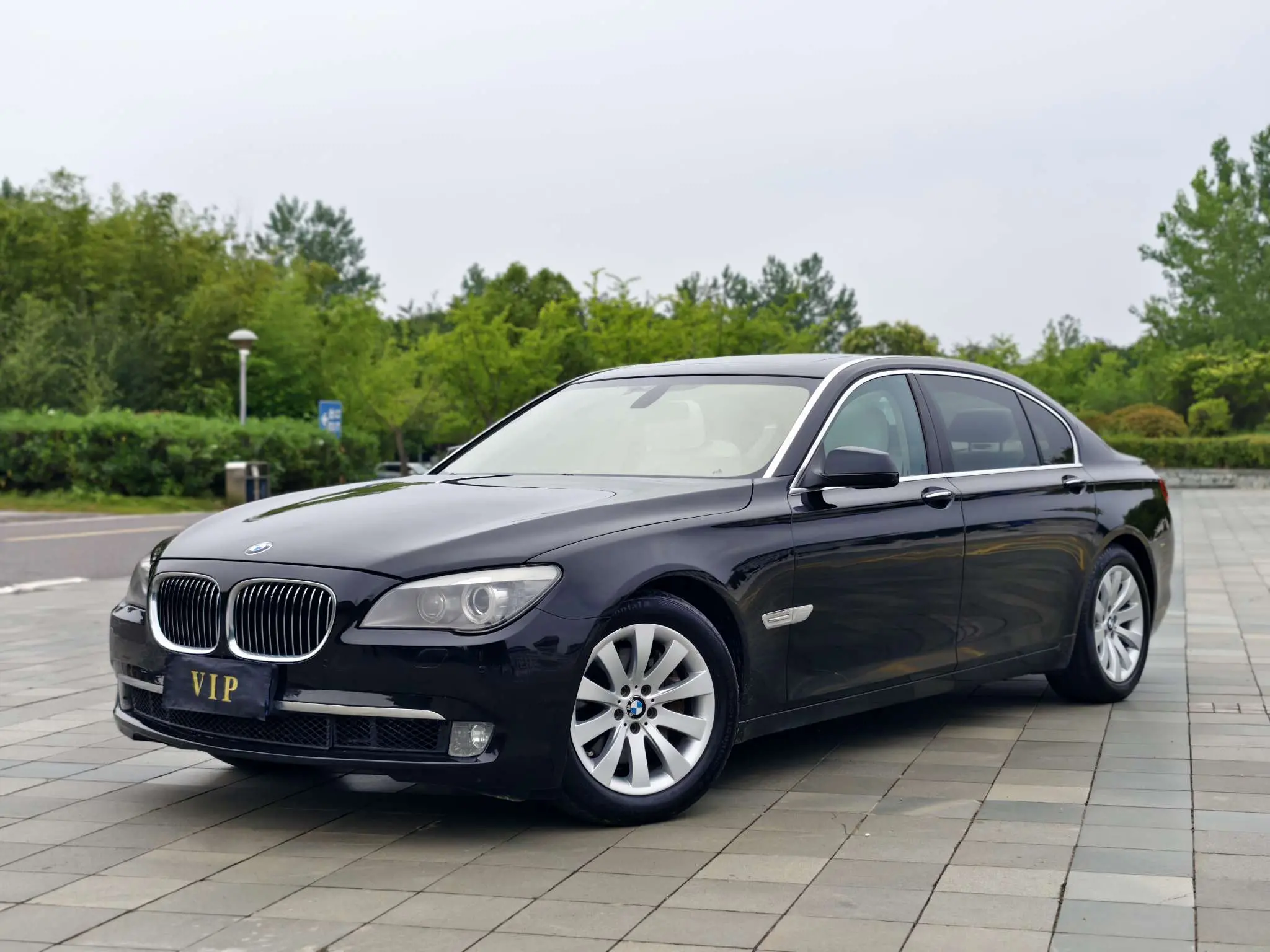 BMW 7 серии V (F01/F02/F04)