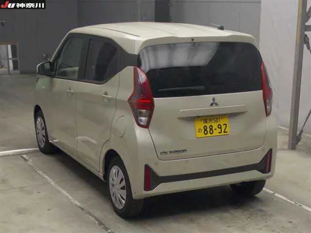 Mitsubishi eK Wagon
