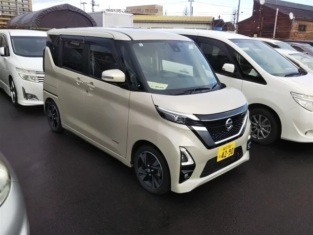 Nissan Roox II