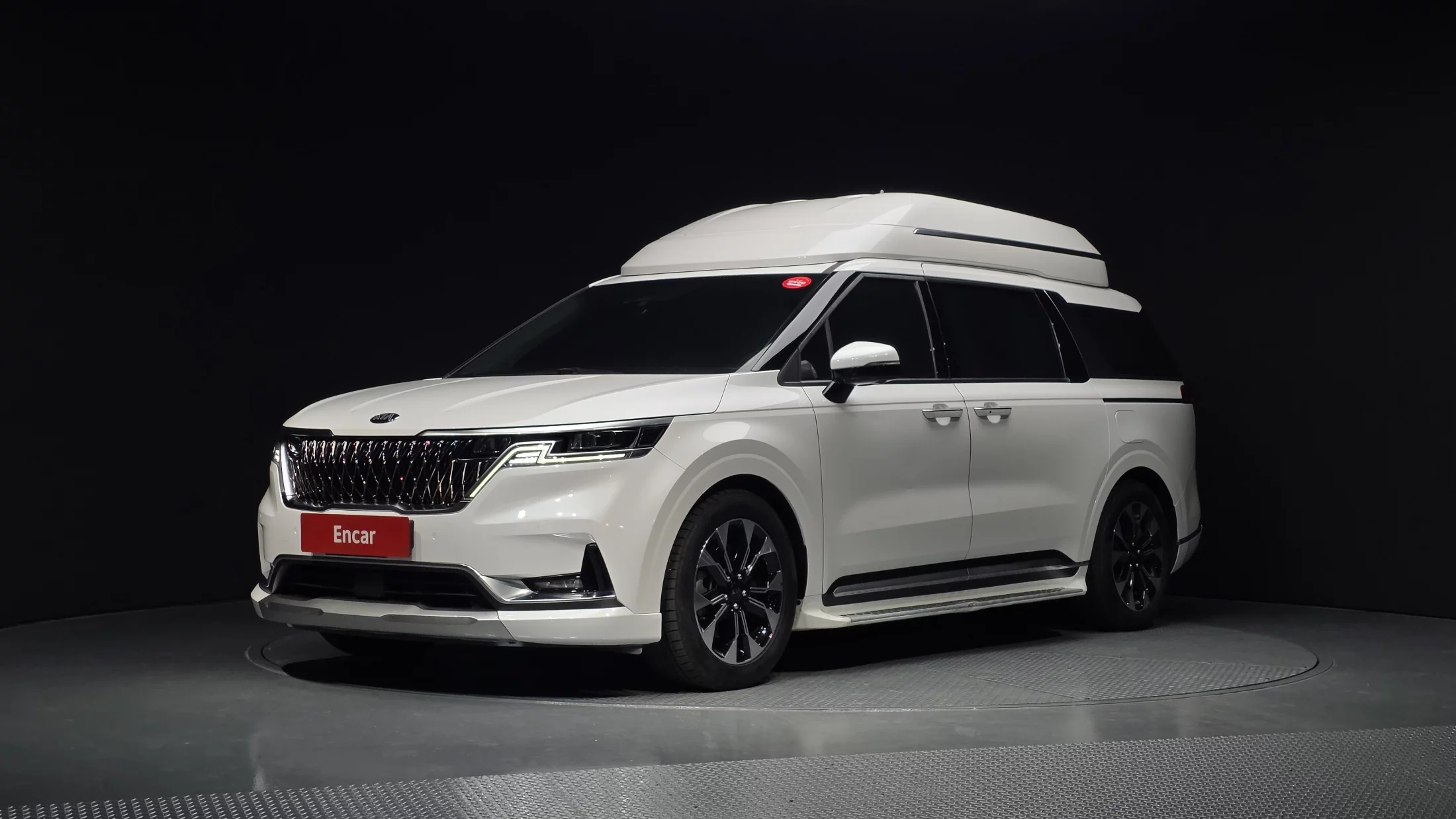 Kia Carnival 9-Seater Hi-Limousine Signature 2021