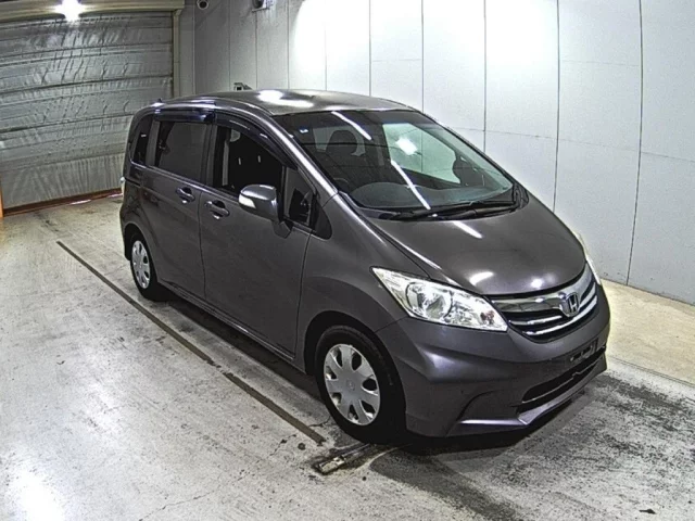 Honda Freed Лот № 2013