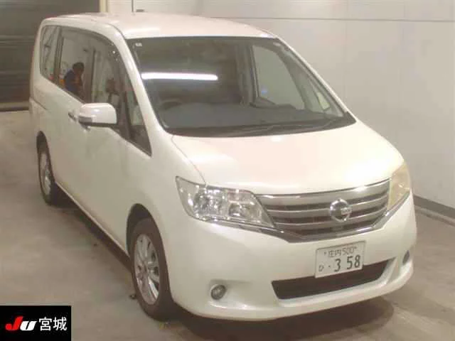 Nissan Serena Лот № 2012
