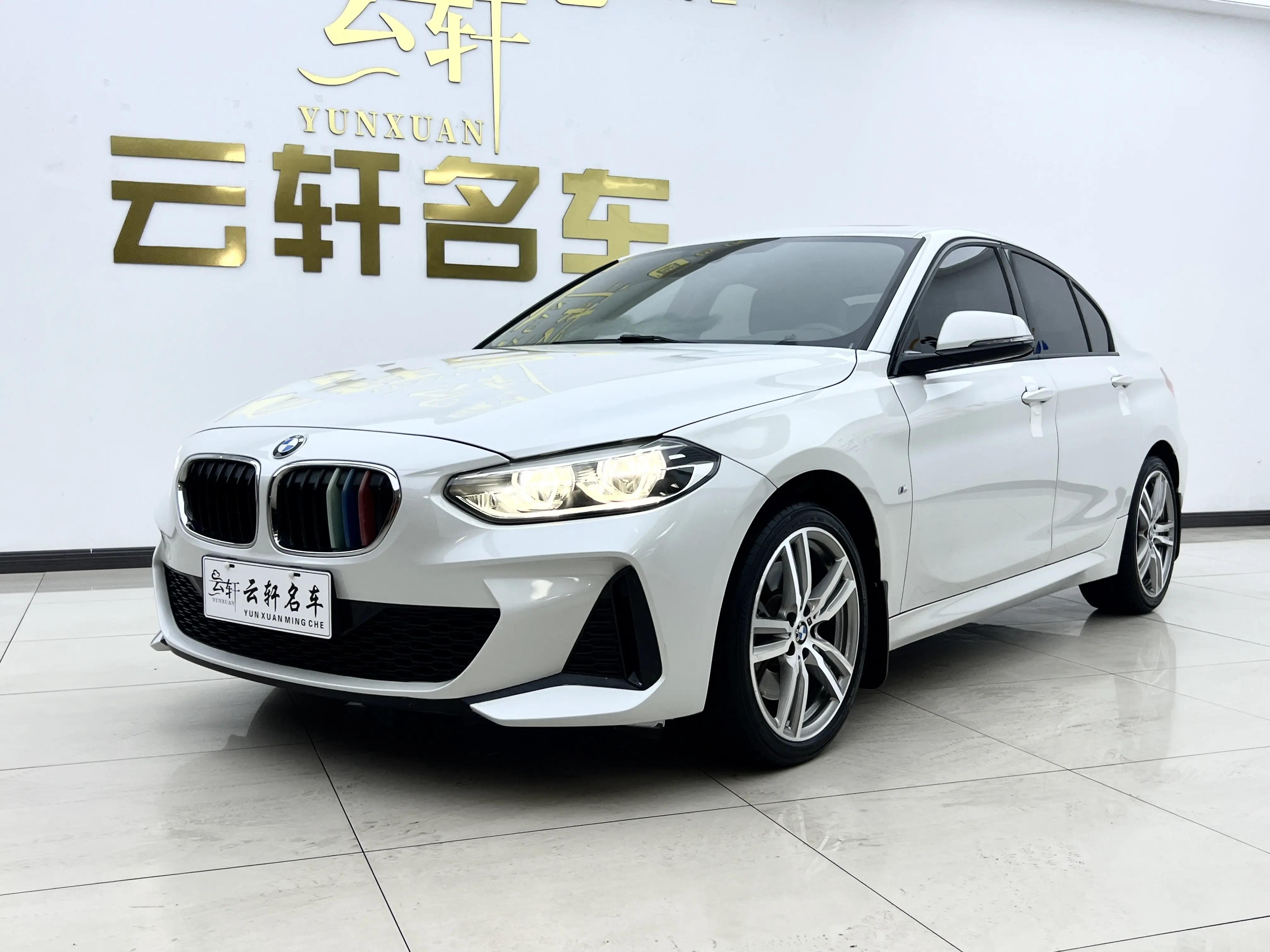 BMW 1 серии III (F40)