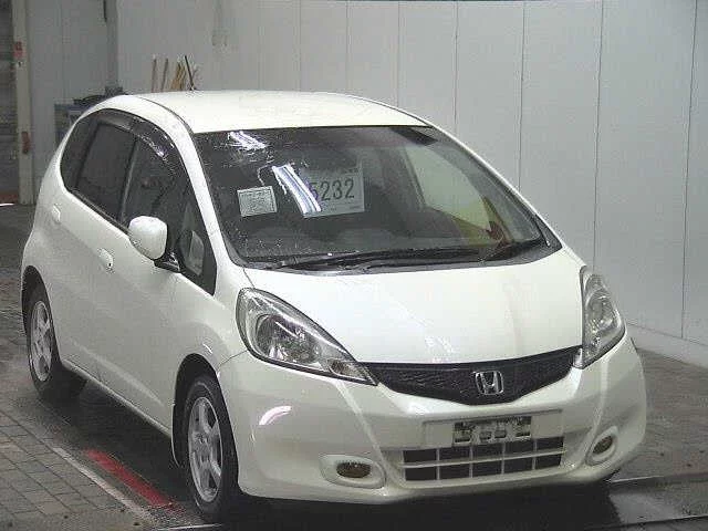 Honda Fit Лот № 2010