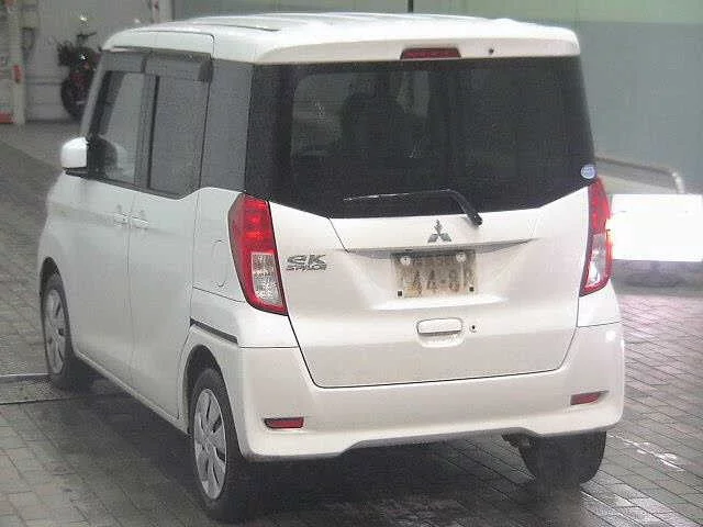 Mitsubishi eK Wagon