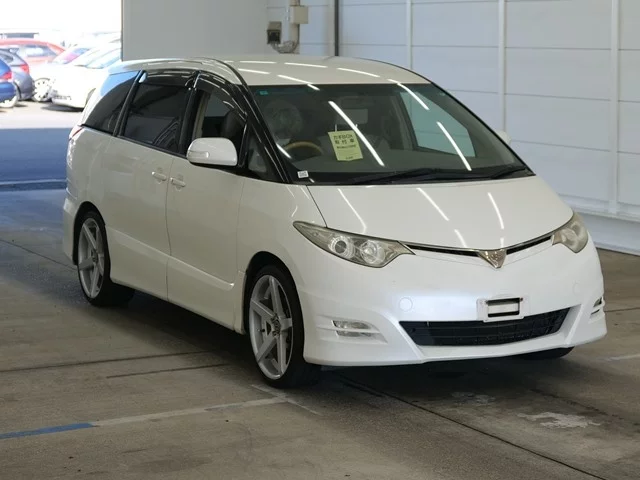 Toyota Estima Лот № 2009